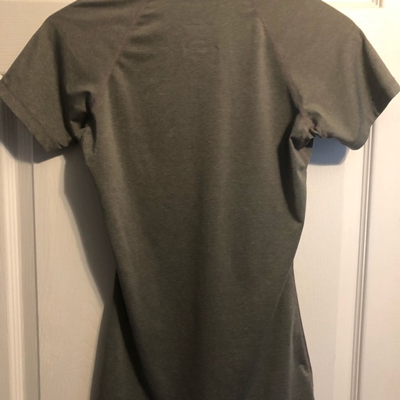 Women’s Nike Training short sleeve top Sz Small - Picture 5 of 5